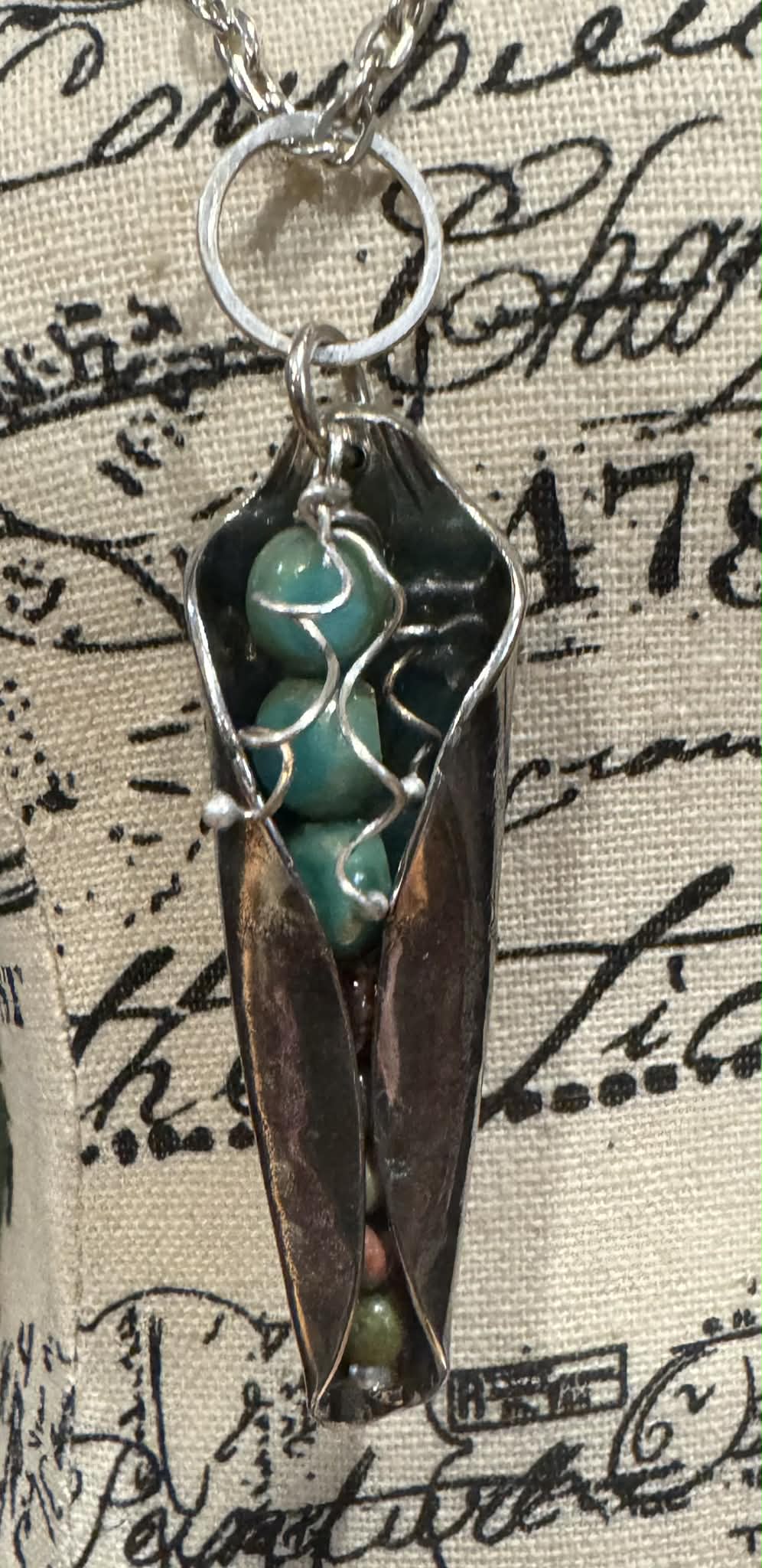 Pea Pod Pendant